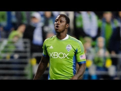 GOAL: Eddie Johnson smashes home Zakuani cross | Seattle Sounders vs Portland Timbers