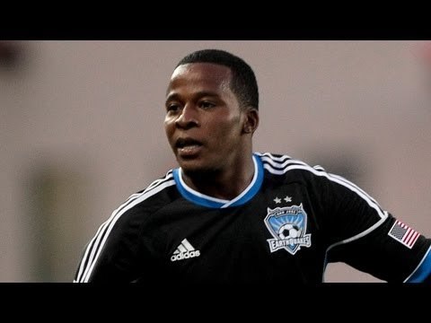 GOAL: Marvin Chavez free kick knuckles into the net | SJ Earthquakes vs Colorado Rapids