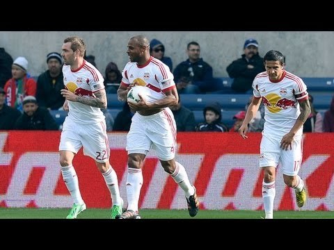 GOAL: Jamison Olave with agile finish early | Chicago Fire vs New York Red Bulls