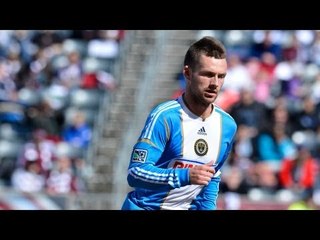 GOAL: Jack McInerney adds his 2nd off throw-in