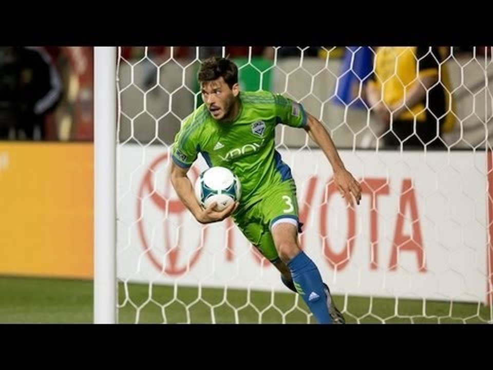GOAL: Evans cashes in from the top of the box | Real Salt Lake vs. Seattle Sounders FC