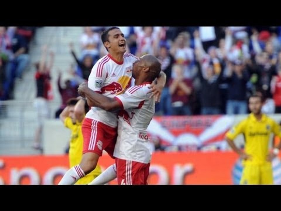 GOAL: Jamison Olave scores dramatic goal to tie it | NY Red Bulls vs Columbus Crew