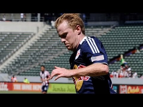 GOAL: Dax McCarty gives NY life with his header | Chivas USA vs. New York Red bulls