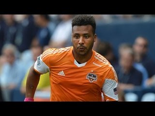 GOAL: Giles Barnes blast home a long range shot | Houston Dynamo vs Seattle Sounders FC