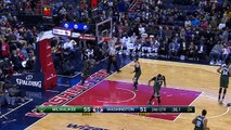 Jabari Parker Throws Down the Slam in Traffic _ 12.26.16-DpA4Gzmwygw