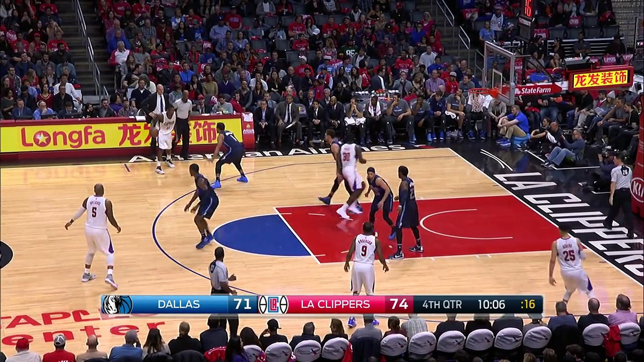 Jamal Crawford SLICK Crossover Leads to Jumper _ 12.23.16-bwTsnswlhu8