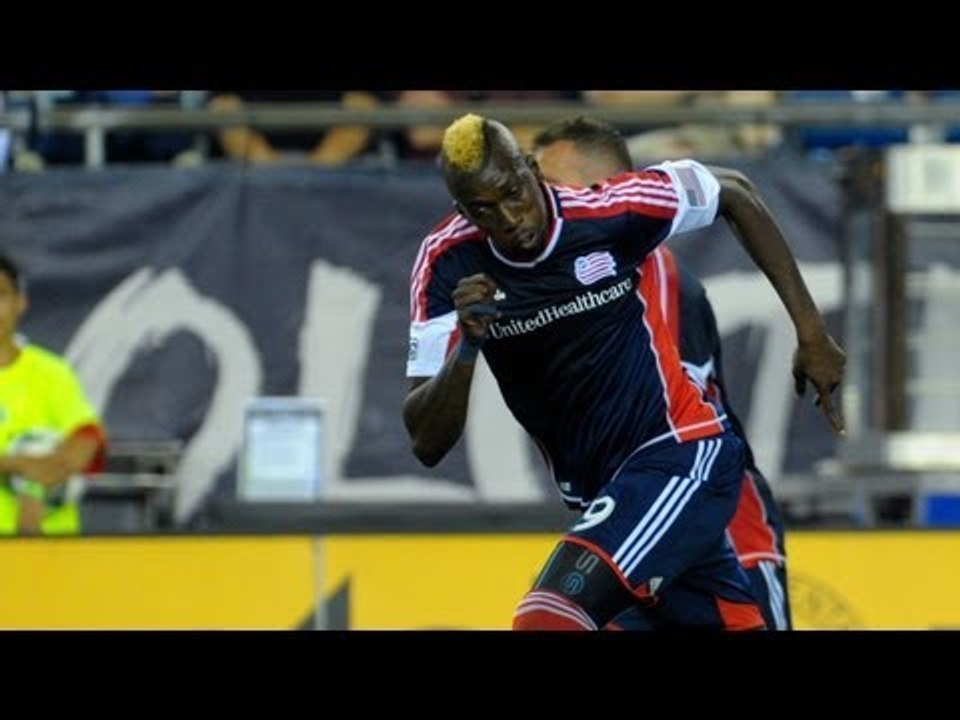 GOAL: Saer Sene slots past Johnson just before halftime | Chicago Fire vs. NE Revolution