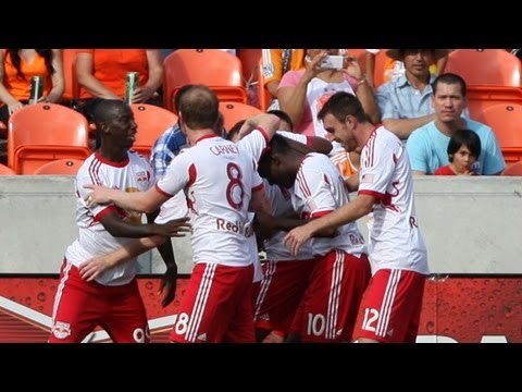 GOAL: Thierry Henry buries a spot on pass from Dax McCarty to reach 400 career goals