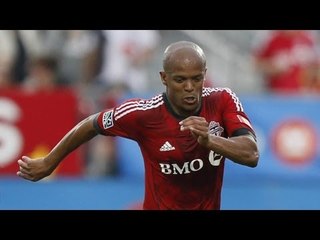 GOAL: Robert Earnshaw ends his scoring drought | Toronto FC vs Chicago Fire
