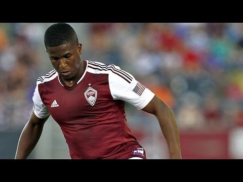 GOAL: Edson Buddle sees shot deflect past Nielsen | Sporting KC vs Colorado Rapids