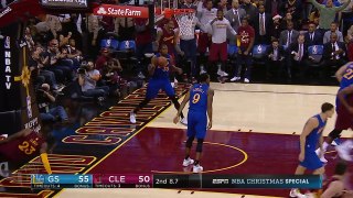 LeBron James Ends The First Half STRONG! _ 12.25.16-k8wGlnl72o4