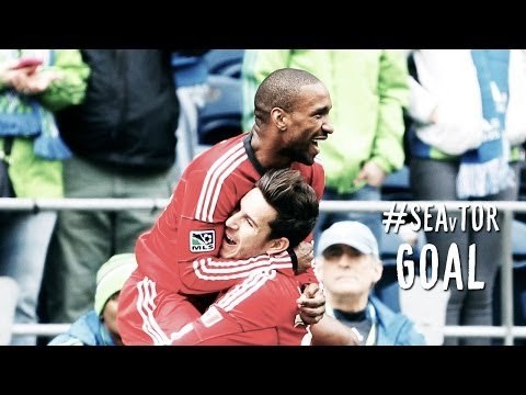 GOAL: Defoe picks off the loose ball and skips in his second | Seattle Sounders vs. Toronto FC