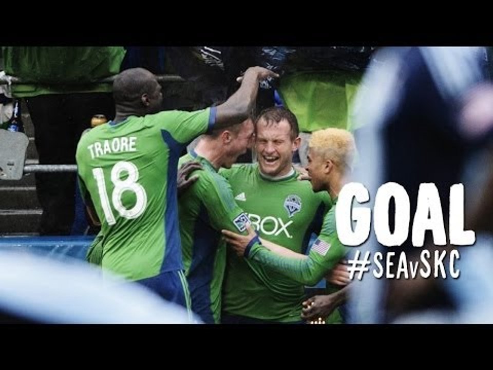 GOAL: Chad Barrett flicks in the game-winner for Seattle | Seattle Sounders vs. Sporting KC