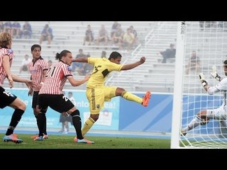 GOAL: Jairo Arrieta strikes from inside the box