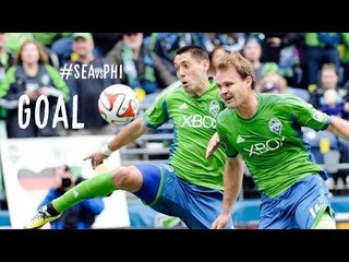 GOAL: Chad Marshall rises above everyone else as Seattle take the lead