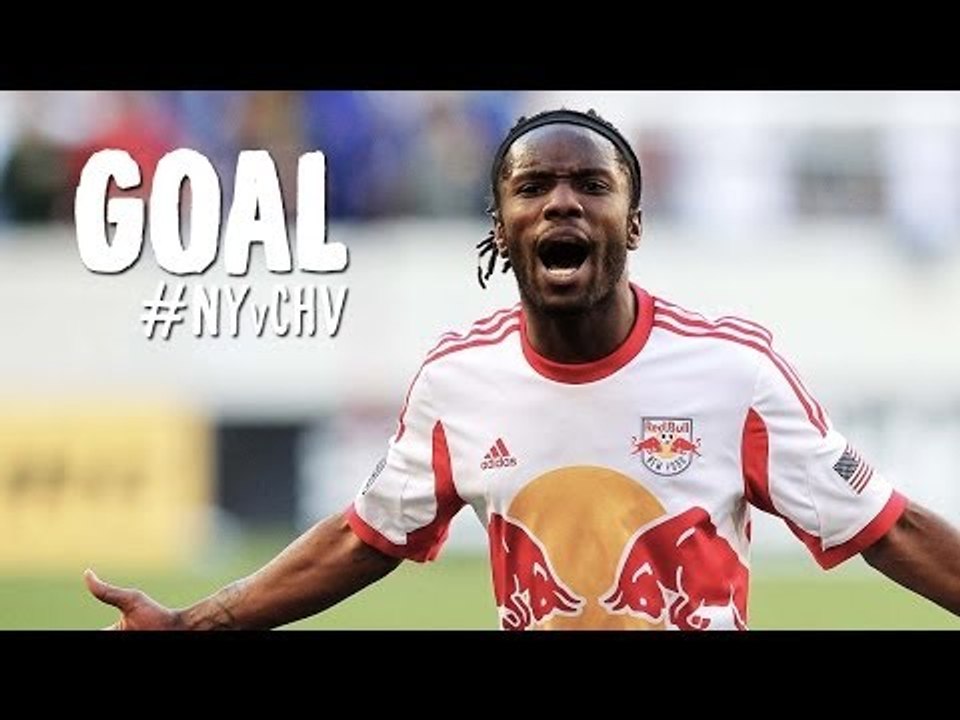 GOAL: Peguy Luyindula ties it from the last corner of the game | New York Red Bulls vs. Chivas USA