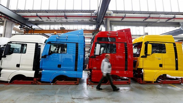 Eurozona: balzo della produzione industriale a novembre, +1,5%