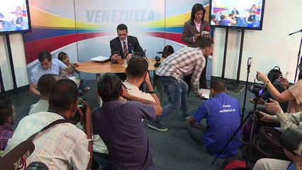 Capriles nega envolvimento com Odebrecht