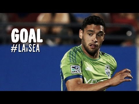 GOAL: Lamar Neagle slips in behind and buries the equalizer | LA Galaxy vs. Seattle Sounders