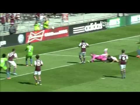 GOAL: Marco Pappa chips in a beautiful finish | Colorado Rapids vs. Seattle Sounders
