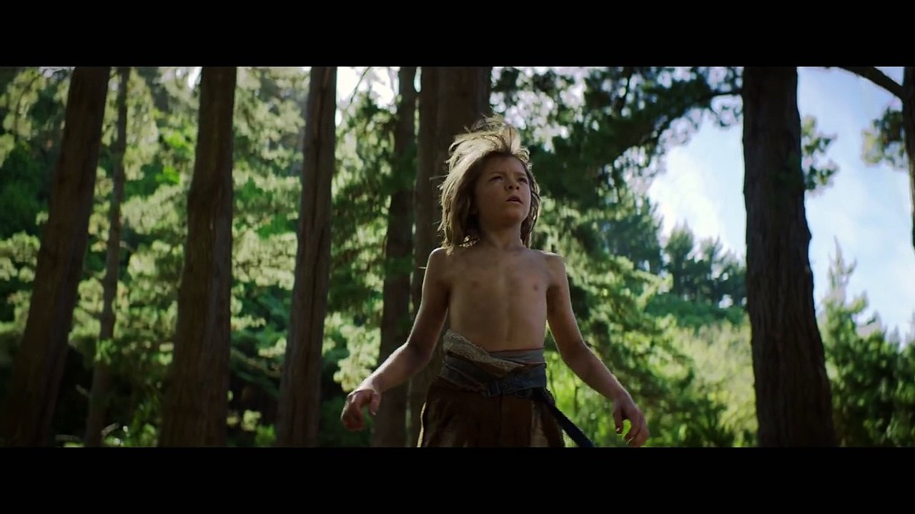 Peter et Elliott le Dragon - Extrait  - Promenade à dos de dragon-duKiDV-4tWg