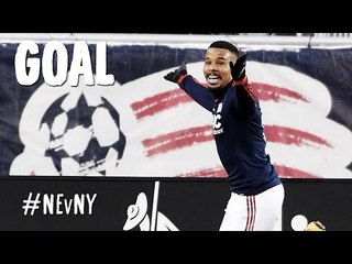 GOAL: Charlie Davies bangs in his second of the match | New England vs. New York