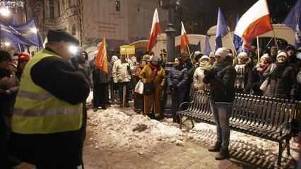 Will postponing parliament end Poland's political standoff?