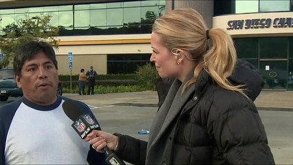 How are fans in San Diego reacting to the Chargers' move?