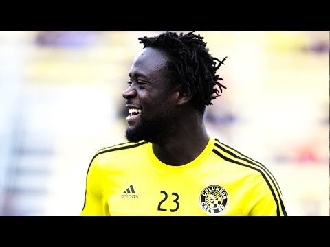 GOAL: Kei Kamara does his best Pipa impression with a lovely chip