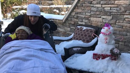 Hospice Staff Makes Elderly Woman's Dreams Come True By Building a Snowman