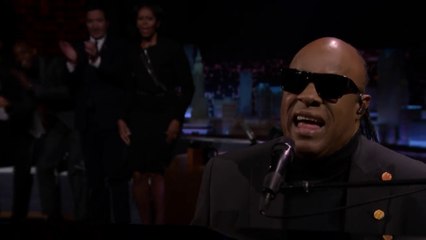 Stevie Wonder déclare son amour à Michelle Obama en chanson