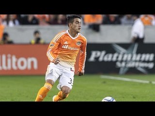 GOAL: Leonel Miranda's chip on the counter puts the game away for Houston