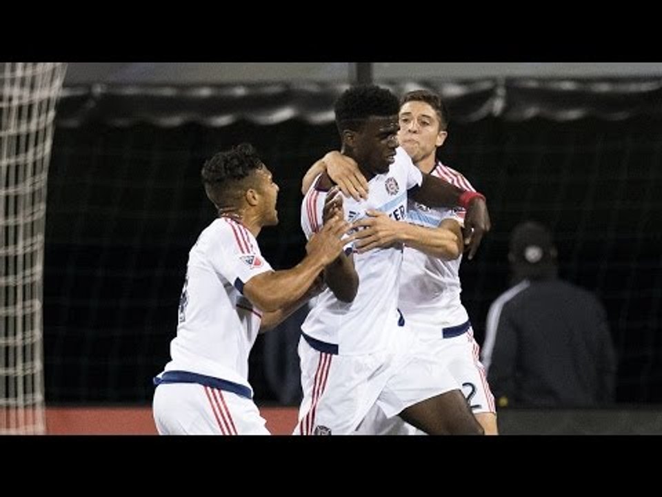 GOAL: Jason Johnson wins it for the Chicago Fire