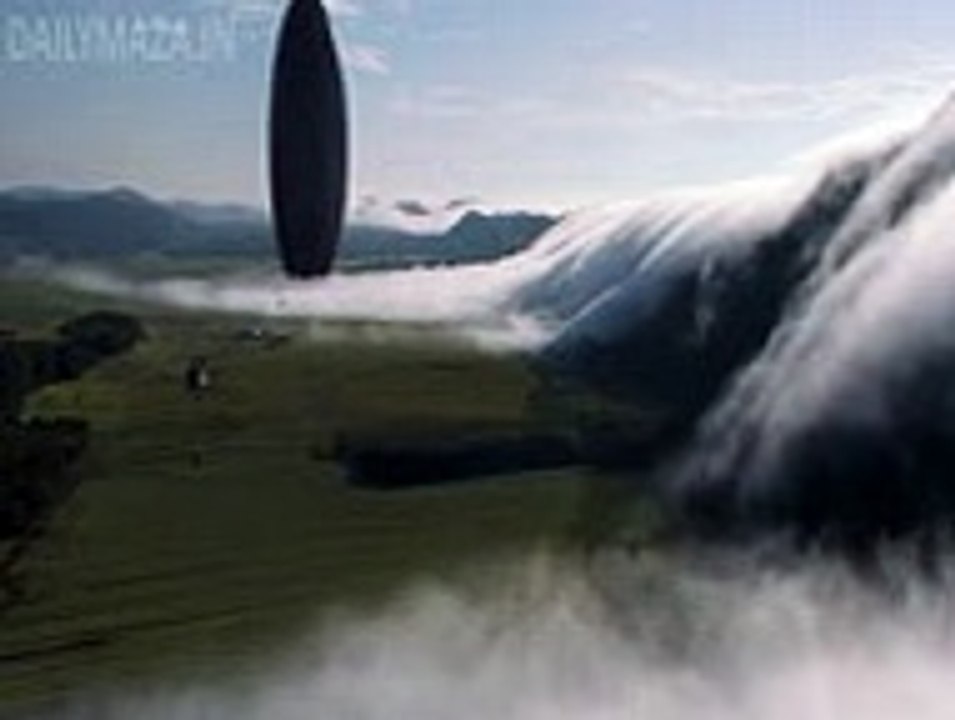 Arrival (Theatrical Trailer)