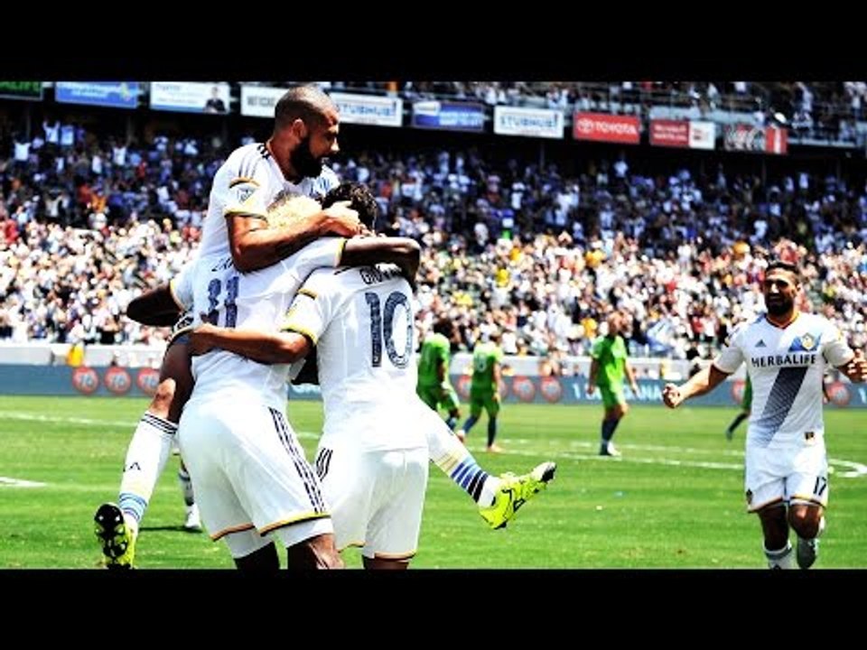 GOAL: Gio Dos Santos nets his first MLS goal | LA Galaxy vs. Seattle Sounders FC