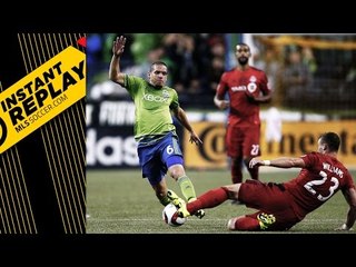 INSTANT REPLAY: Was it a case of simulation in Seattle?