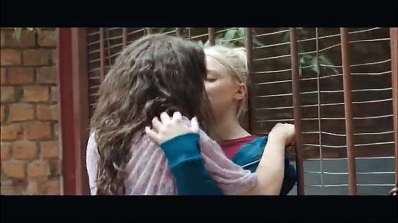 Love & Kisses 61 (Lesbian MV)