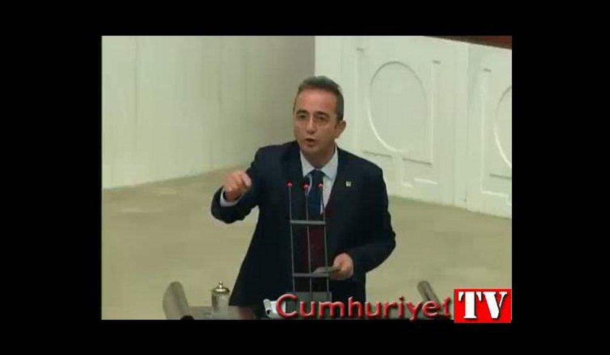 Tezcan: MİT'te 'FETÖ üyesi diye kayıtlı AKP Genel Başkan Yardımcısı kimdir?'