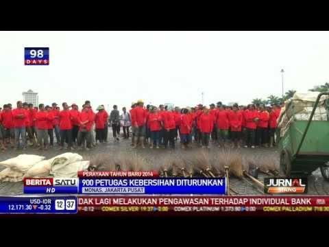 Pasca Perayaan Tahun Baru, Kawasan Monas Penuh Sampah