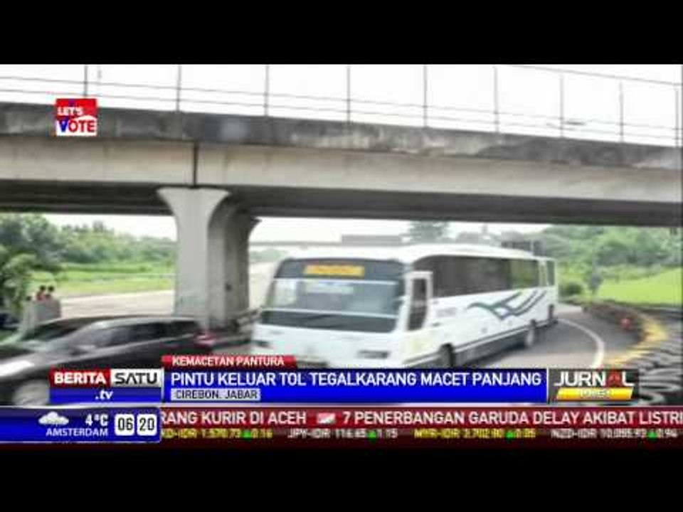 Padati Tol Tegal Karang, Kendaraan Mengular 5 Kilometer