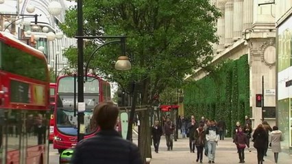 İngiltere'de perakende sektörü yılbaşı pazarından memnun