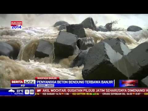 Penyangga Beton Bendung Katulampa Hanyut Terbawa Banjir