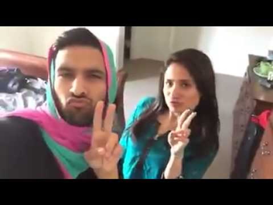 ZaidAliT - How brown girls take selfie...