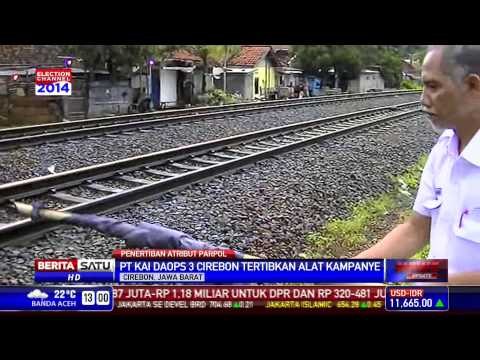 PT KAI Cirebon Tertibkan Alat Kampanye di Kawasan Stasiun