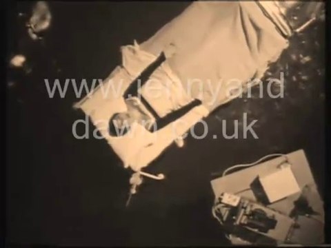 Shakespear sisters - Stay (French & Saunders)