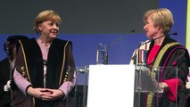 Merkel pede união em negociações do Brexit