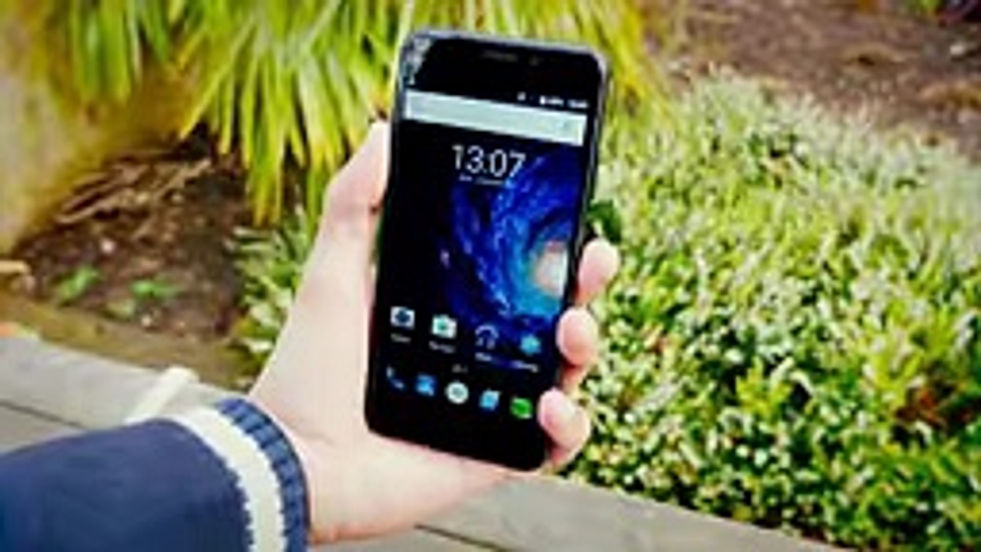 Umi Plus E Review - 6GB RAM Monster Smartphone!