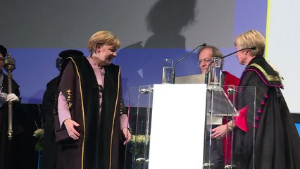 Merkel appelle l'UE à rester unie sur le Brexit