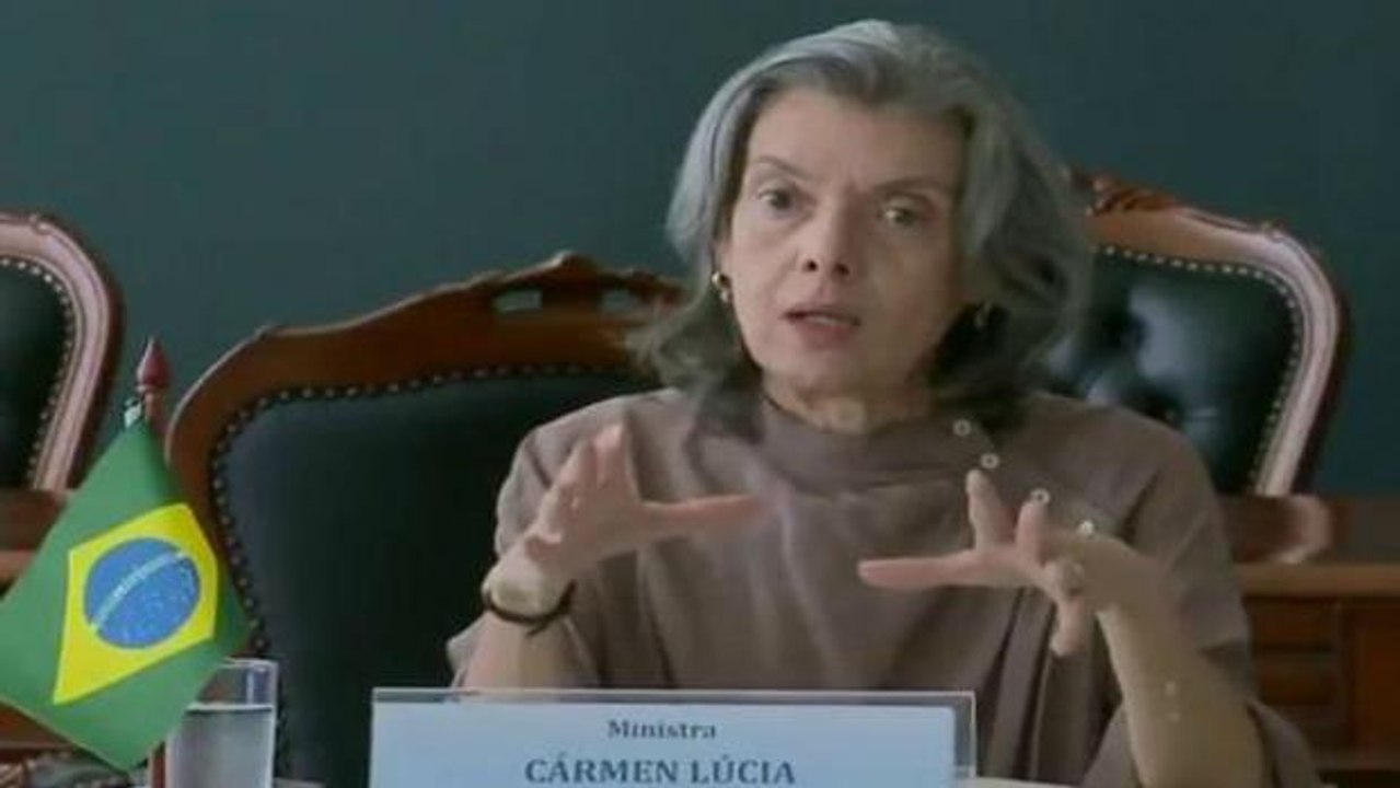 Ministra Cármen Lúcia pede esforço para desafog...