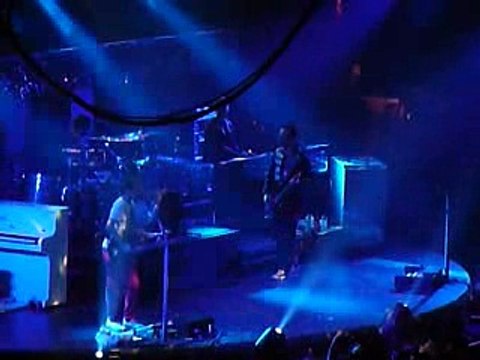 Muse - Guiding Light - Los Angeles Ampitheatre 12/13/2009